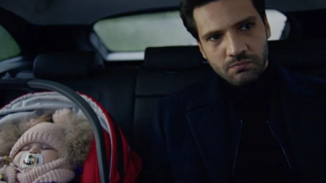 Kaan Urgancıoğlu (Emir) in una scena. Screenshot &copy; Endless Love