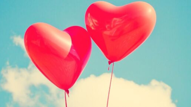 Palloncini a forma di cuore &copy;Pixabay