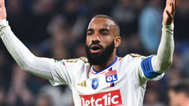 Lacazette en grande forme avec l'OL. (screenshot Twitter @Footballogue)