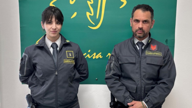 In foto militari della &copy; Guardia di Finanza