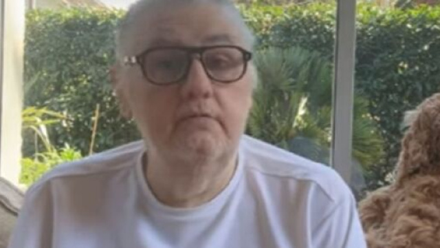 Pierre Ménès dans sa chronique (capture YouTube de la chaine de Pierre Ménès, Pierrot Le Foot)