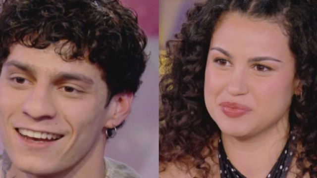 Gli ex allievi Kumo e Martina - screenshot © Canale 5