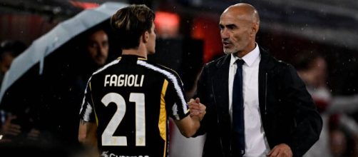 Nicolò Fagioli, centrocampista Juventus e Paolo Montero, allenatore Juventus © Profilo X Juventus