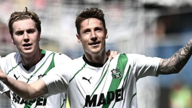 Pinamonti con la maglia del Sassuolo - © Instagram
