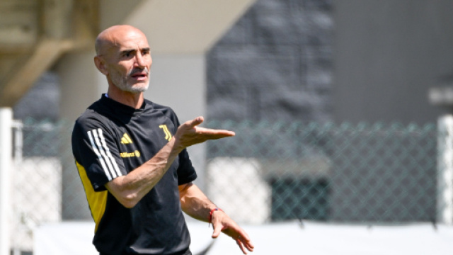 Paolo Montero, allenatore della Juventus Under 19. Foto © Juventus FC