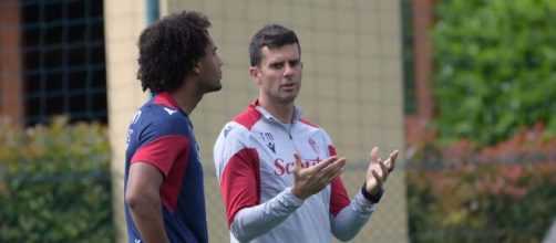 Thiago Motta, allenatore del Bologna e Joshua Zirkzee, attaccante del Bologna. Foto © Bologna FC