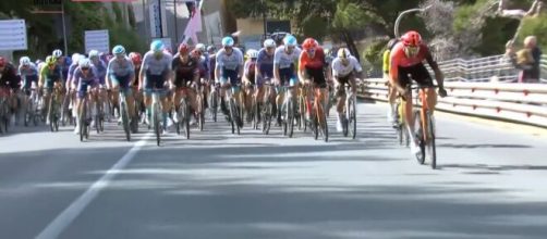 Filippo Ganna all'attacco nella tappa di Andora - Screenshot © Eurosport