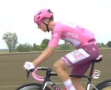 Tadej Pogacar al Giro d'Italia © Screenshot Eurosport