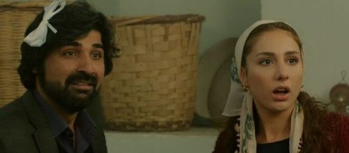 Fadik e Rasid in una scena di Terra amara © Canale 5.