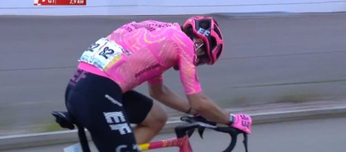 Alberto Bettiol all'attacco al Giro di Svizzera - Screenshot © Eurosport.