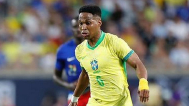 Wendell con la maglia del Brasile - Foto profilo Instagram © wendellborges18.