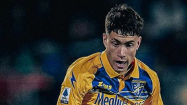 Matias Soul&eacute; con la maglia del Frosinone &copy; Instagram