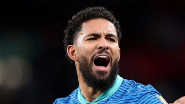 Douglas Luiz, centrocampista dell'Aston Villa, foto © Instagram