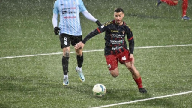 Andrea Gallo con la maglia del Picerno - &copy; Instagram / Andrea Gallo