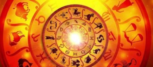 Oroscopo, la ruota dello zodiaco (© pixabay.com)