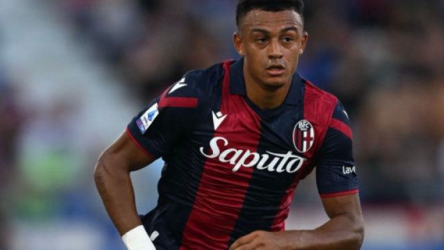 Dan Ndoye, esterno del Bologna. Foto © Bolognafc1909