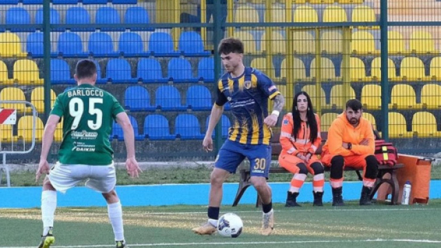 Davide Giuferri con la maglia del Giugliano - &copy; Facebook / Giugliano Calcio