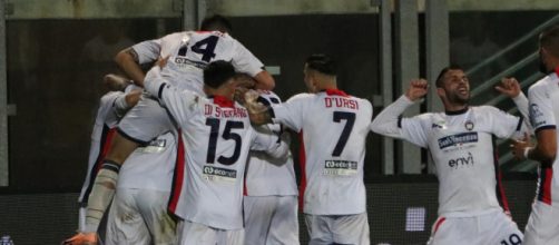 Un momento di esultanza della squadra del Crotone - © FcCrotone.It