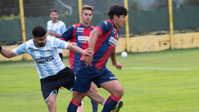 Il centrocampista del Crotone, Luis Rojas - © FcCrotone.It