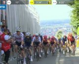 Tour de France, il gruppo sulla salita di San Luca - Screenshot © Eurosport.