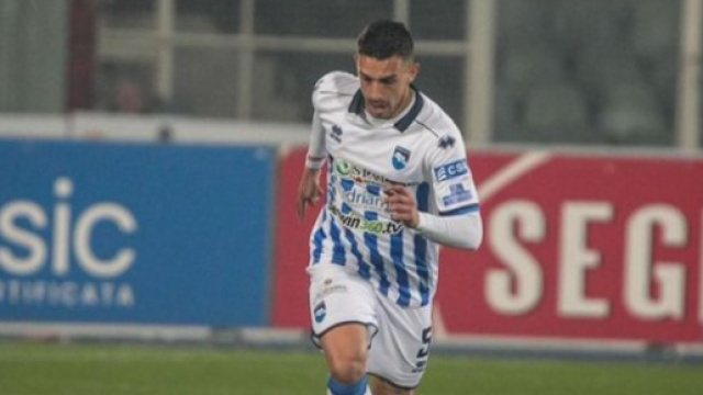 Davide Di Pasquale con la maglia del Pescara - &copy; Instagram / Davide Di Pasquale