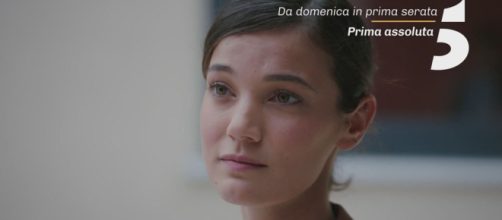 Ceylin in una scena di Segreti di famiglia © Mediaset.