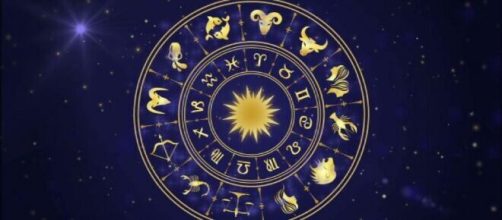 Oroscopo, la ruota dello zodiaco (© Pixabay).