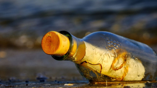 Messaggio in una bottiglia - © Pixabay