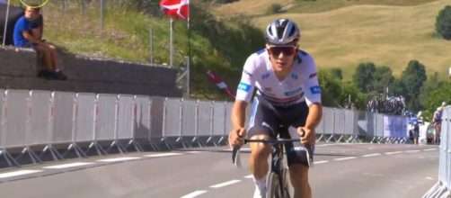 Remco Evenepoel nella tappa di Superdevoluy - Screenshot Eurosport