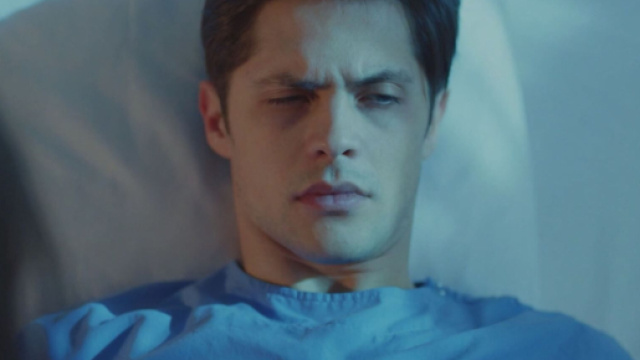 Ozan in ospedale - Endless Love &copy; Canale 5.
