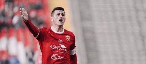 Il centrocampista Emanuele Gatto con la maglia dell'Ancona - © UsAncona.Com