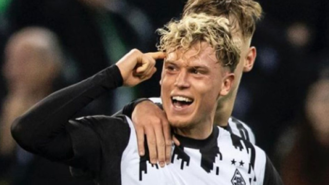 Robin Hack con la maglia del Borussia Mönchengladbach - Foto profilo © Instagram robinhack_