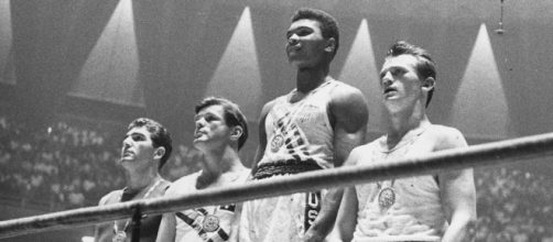 Roma 1960, il giovane Cassius Clay sul gradino più alto del podio © Sito ufficiale IOC