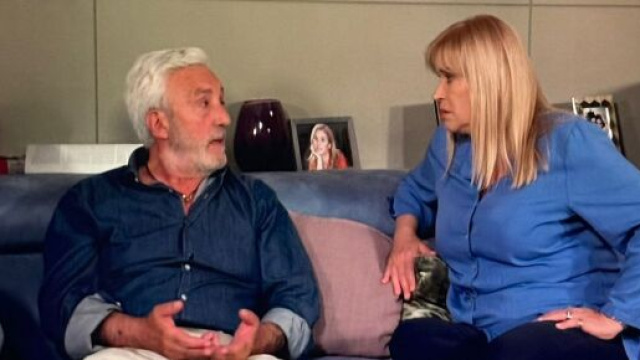 In foto Raffaele e Ornella di Un posto al sole (screenshot © Rai).