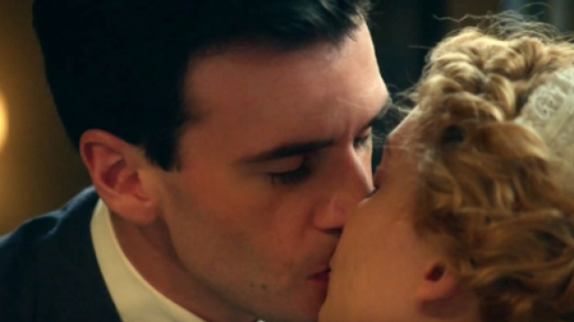 Jana e Abel si baciano, screenshot © La Promessa