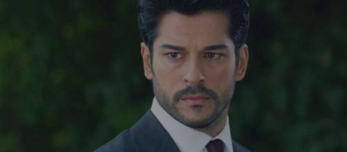 Kemal Soydere (Burak Özçivit) in una scena di Endless Love © Canale 5.