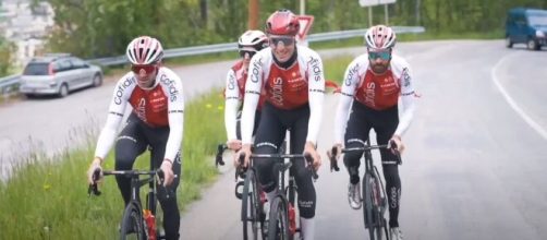 Il Team Cofidis in allenamento - © Screenshot Youtube Cofidis