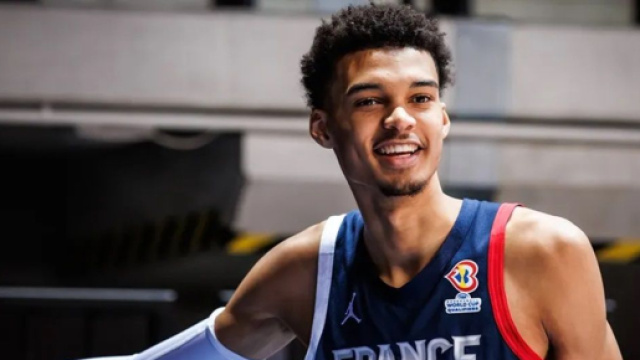 Victor Wembanyama con la casacca francese &copy; IOC