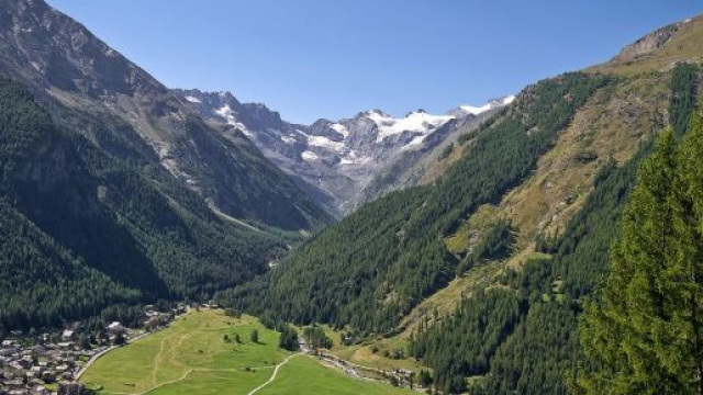 Una vista dall'alto di Cogne © Pixabay