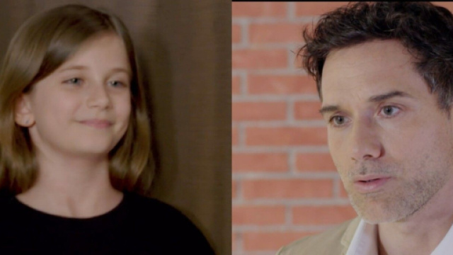 Mina e Riccardo in scena, screenshot &copy; Un posto al sole.