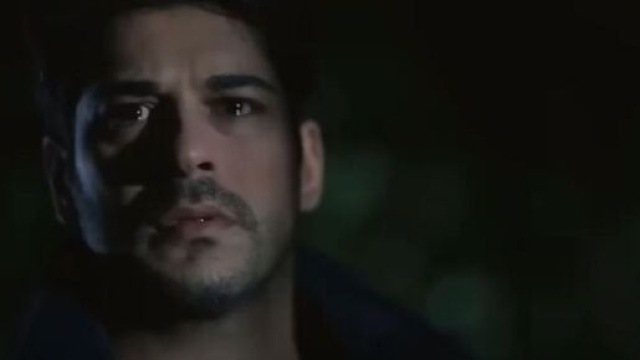 In foto Kemal di Endless Love (screenshot © Canale 5).
