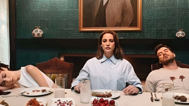 Yagmur, Devin e Aslan - screenshot &copy; Canale 5