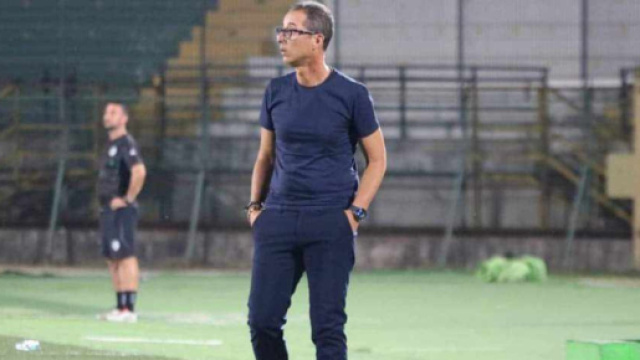 Emilio Longo, tecnico del Crotone - © Facebook / FcCrotone.It