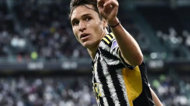 Federico Chiesa mentre esulta con la maglia della Juventus © Instagram
