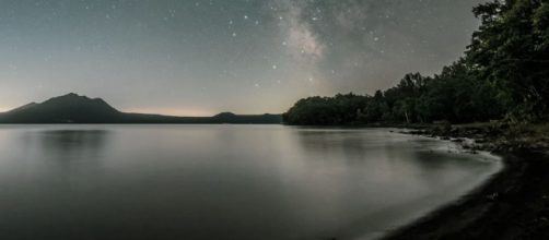 Vista notturna di un cielo stellato - © Pixabay.