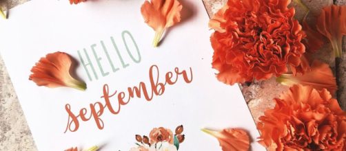 Scritta 'Hello september', immagine di © Pixabay