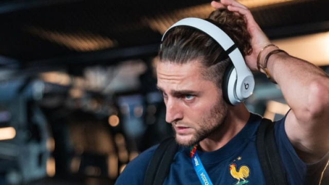 Adrien Rabiot, centrocampista della nazionale francese - &copy; Instagram.