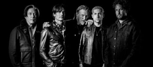 Queens of the Stone Age: foto promozionale per il tour italiano del 2024 © Queens of the Stone Age.