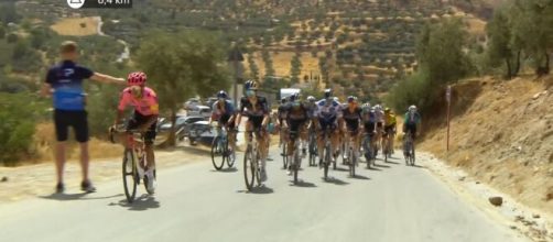 Il gruppo alla Vuelta Espana - Screenshot © Eurosport