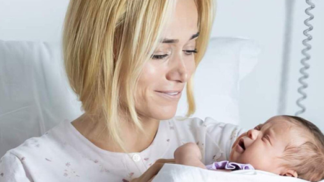 Clara Curcio (Imma Pirone) in una scena di Un posto al sole &copy; Rai